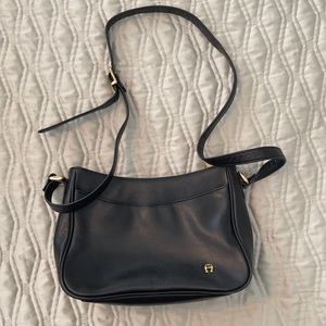 Vintage Beautiful Etienne Aigner Leather Shoulder Bag
